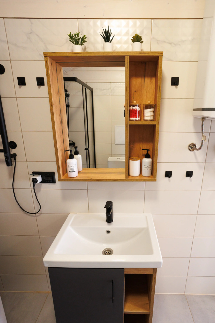 Частный дом Forested home на горке