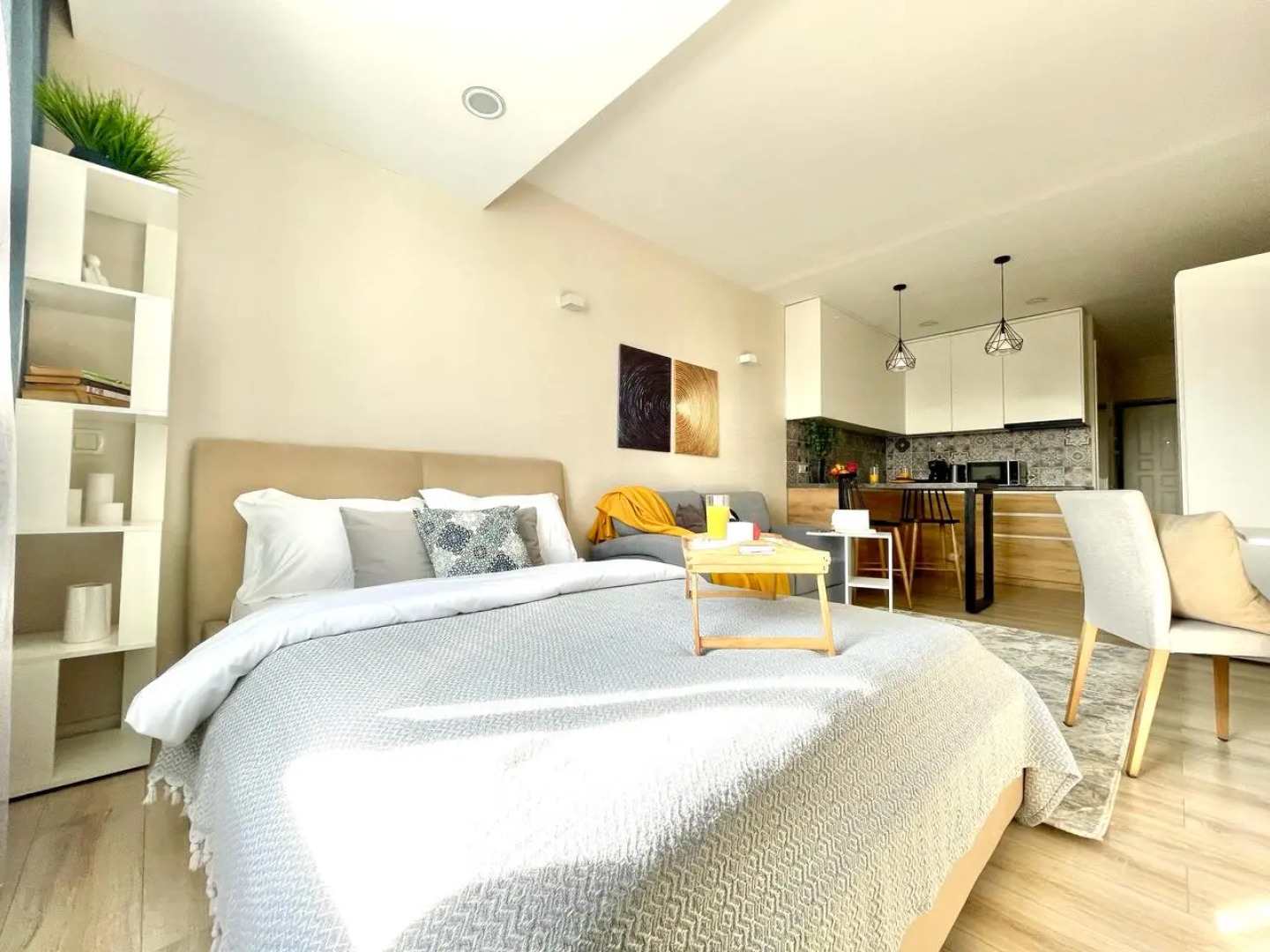 Апартаменты Студия День Ночь с Видом На Горы