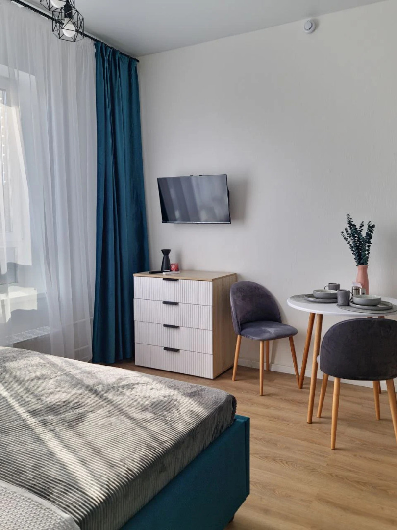 Апартаменты Новая студия возле аэропорта