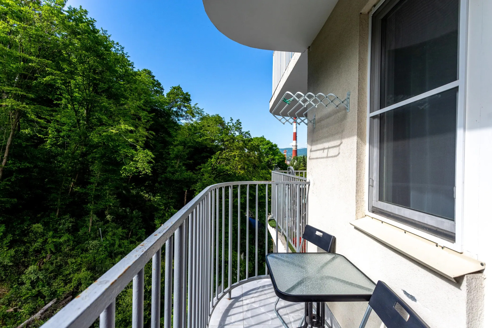 Апартаменты Дом у Дендрария Red apartments Сальвия