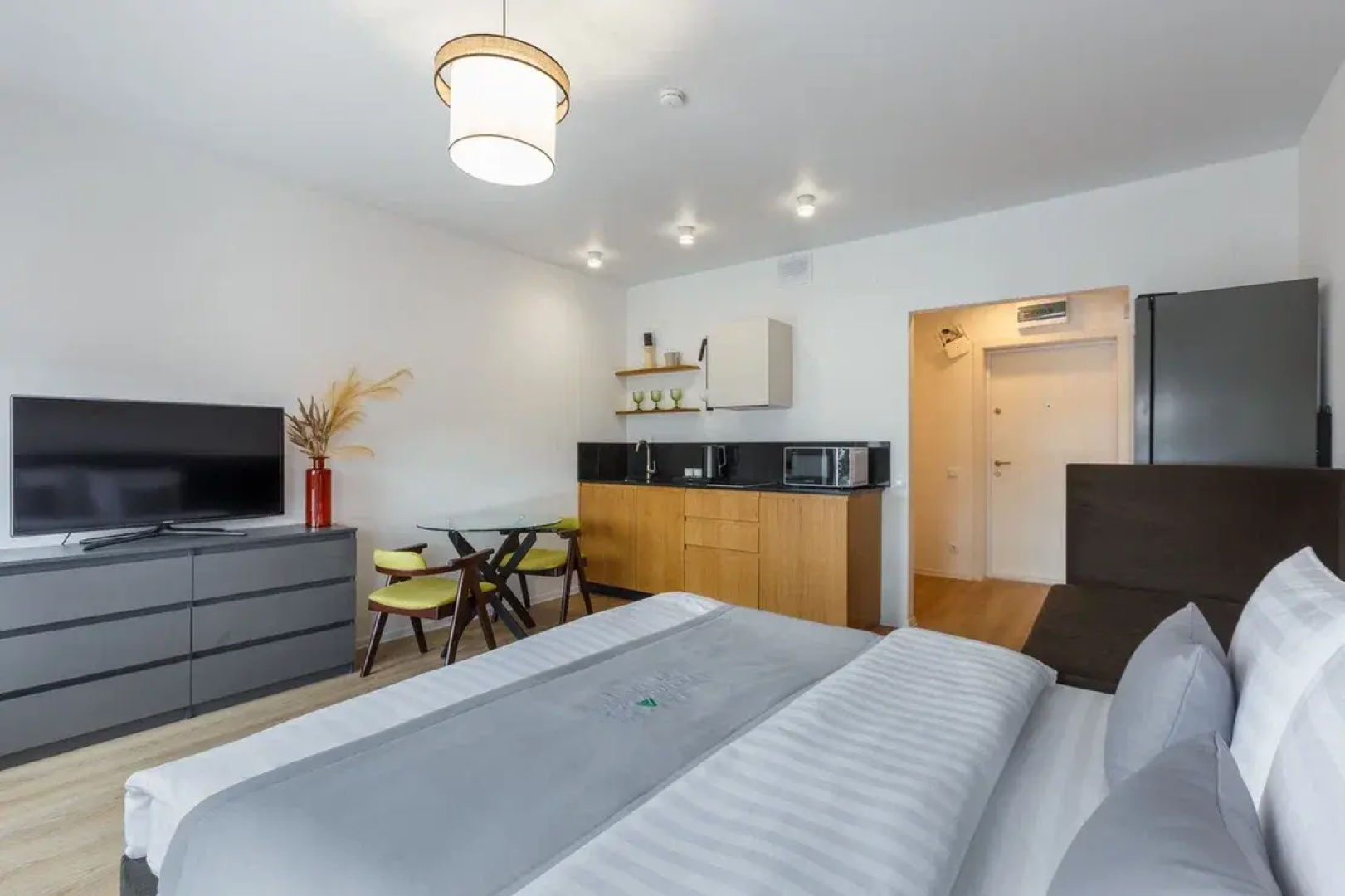 Апартаменты Inndays Apartments на Монахова (3)