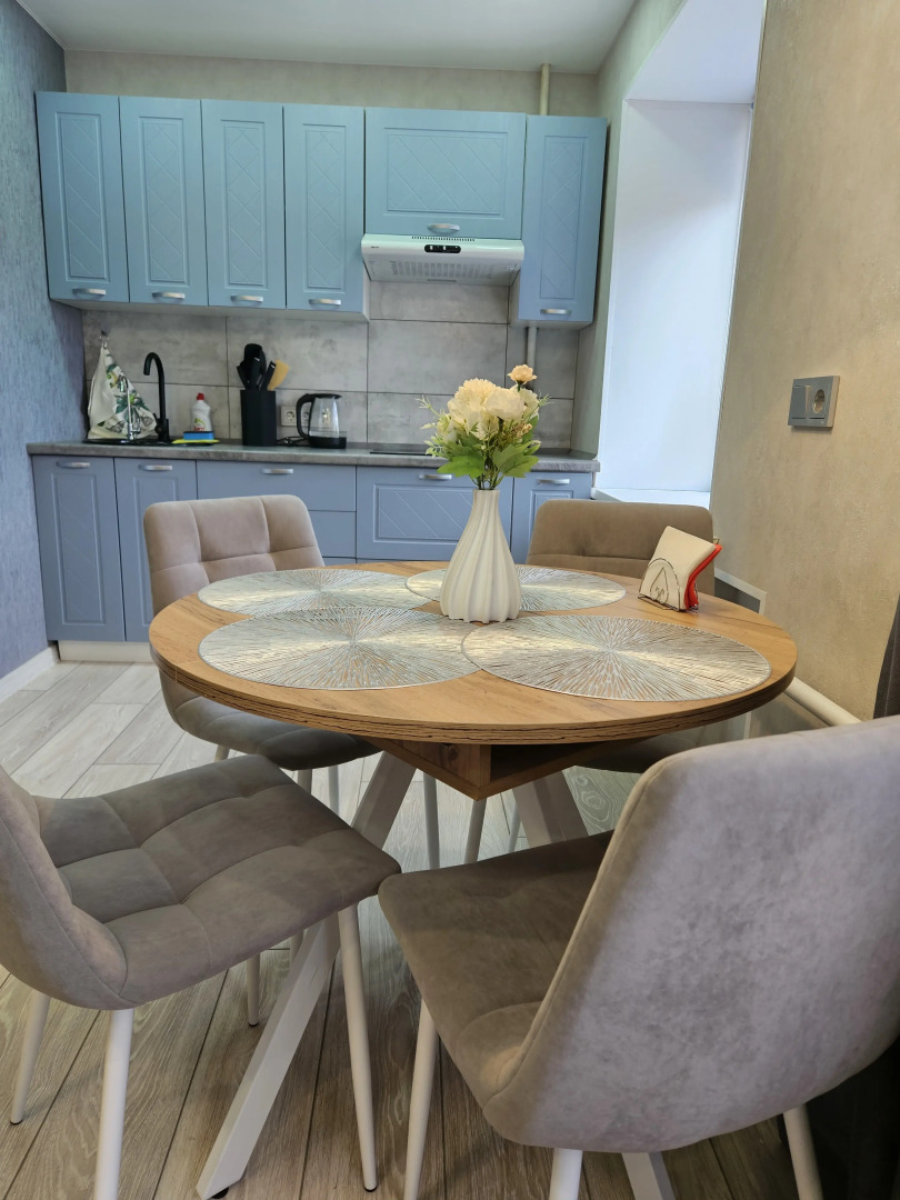 Апартаменты на Крестовой 124