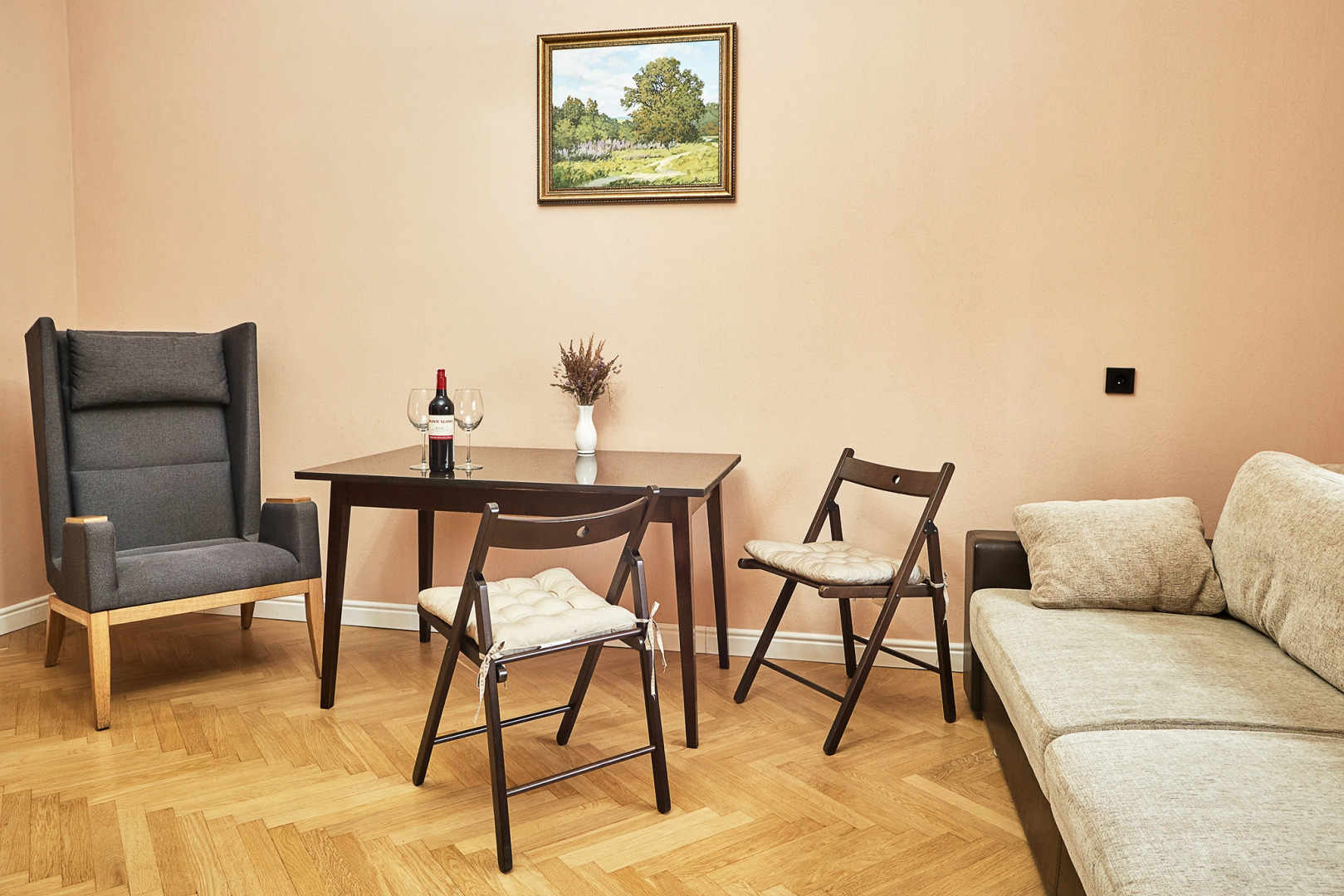 Квартира Большая квартира возле метро Площадь Победы