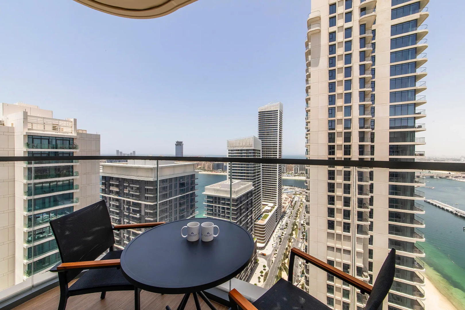 Апартаменты Marina Vista Emaar Beachfront