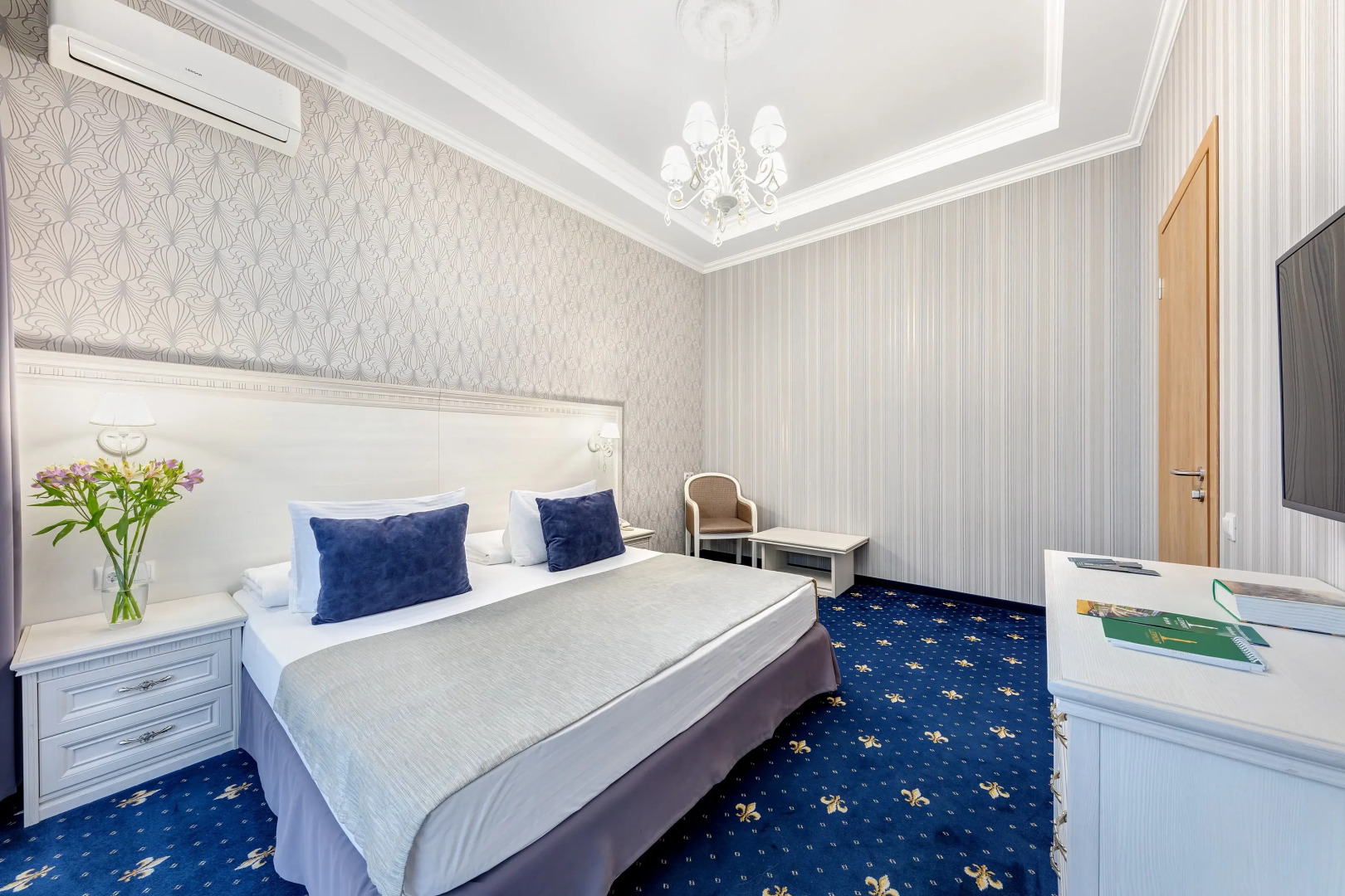 Отель Лермонт