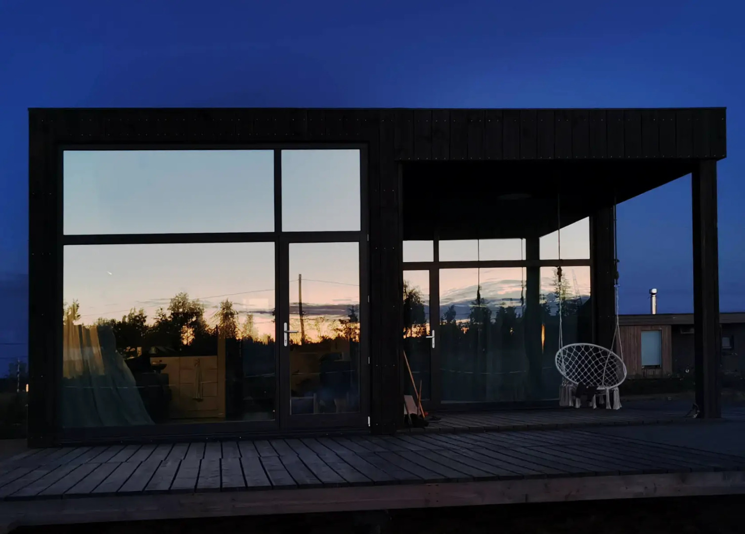 Дом Уютный с панорамными окнами