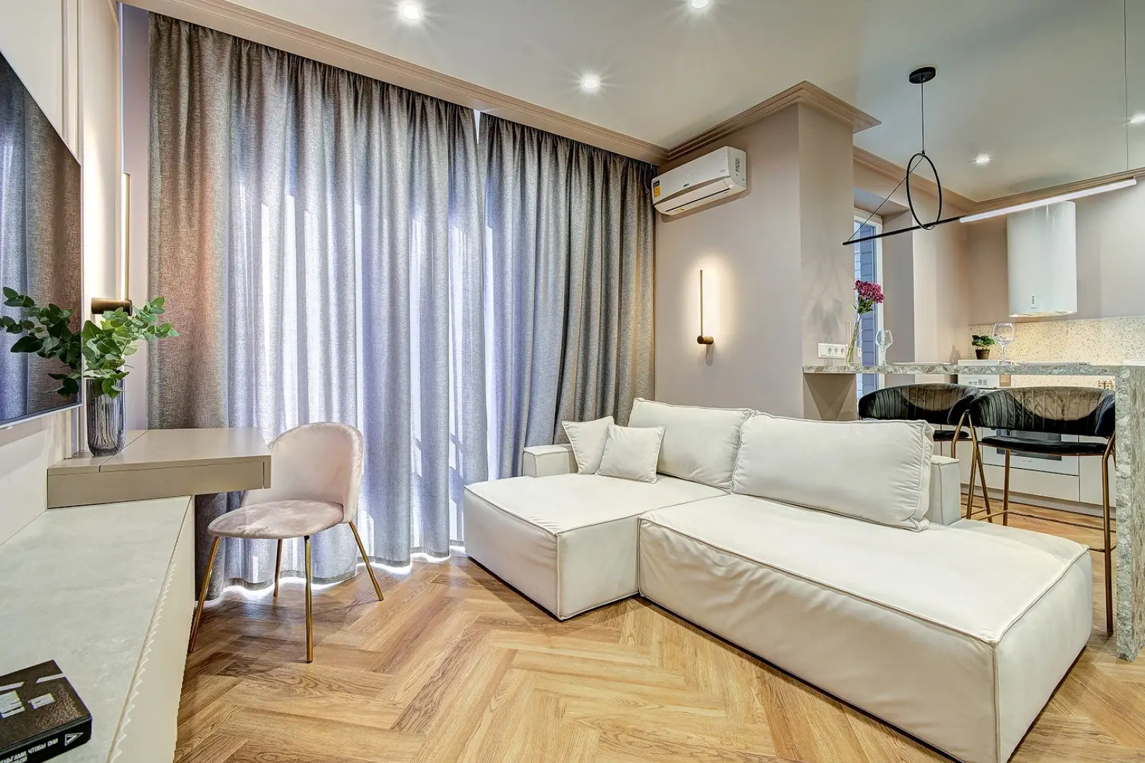 Квартира Пыльная Роза в ЖК Маршал