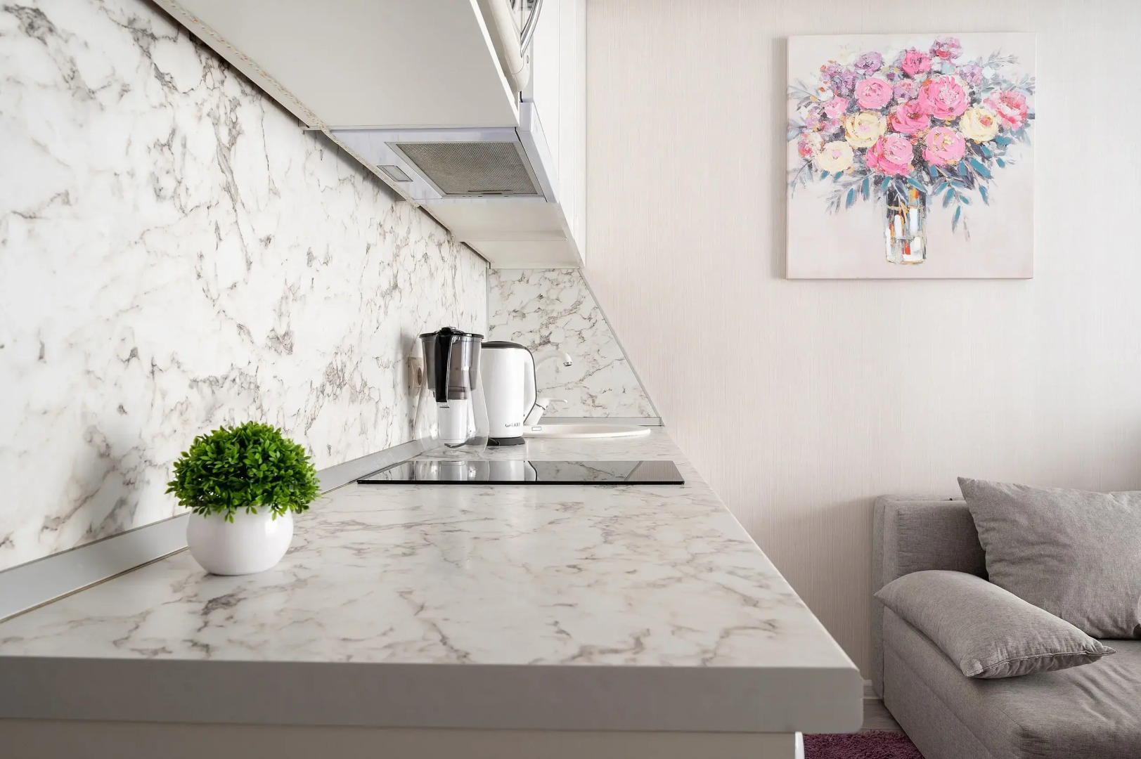 Апартаменты Студия у моря с бассейном на территории. Каравелла 112