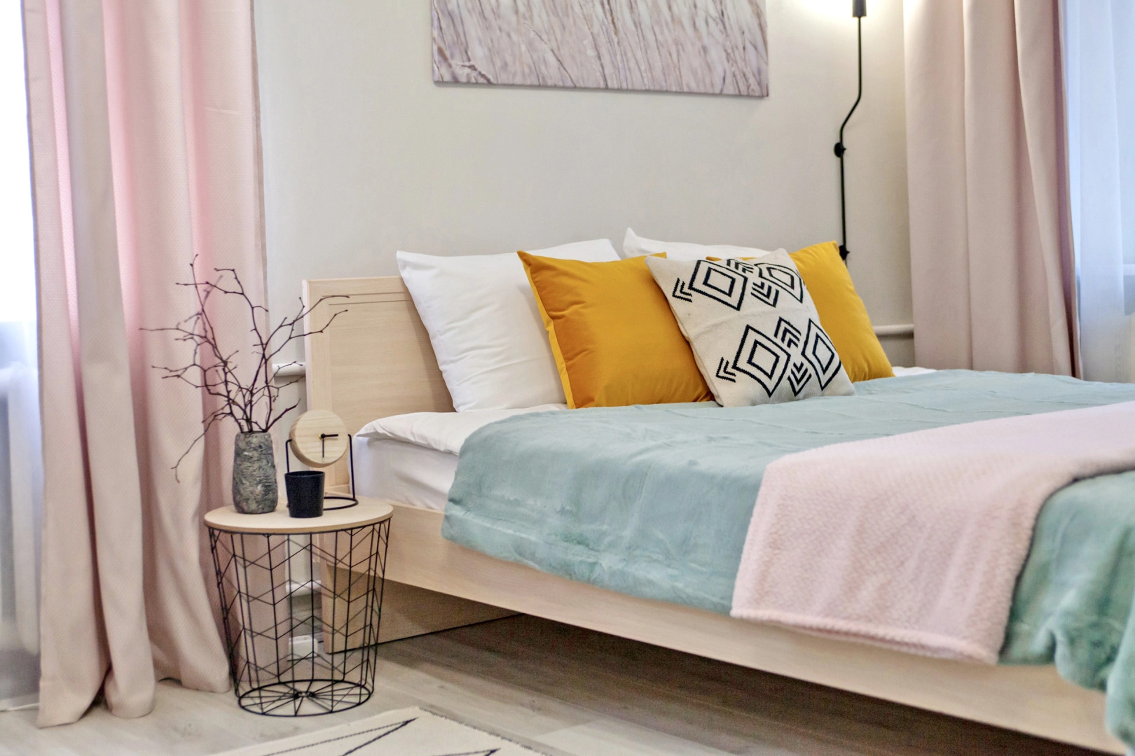 Апартаменты ApartMari В центре у озера