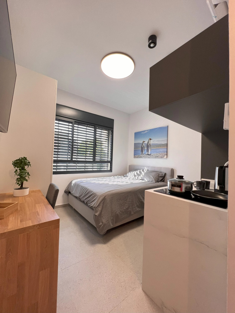 Апартаменты White Door Apartments