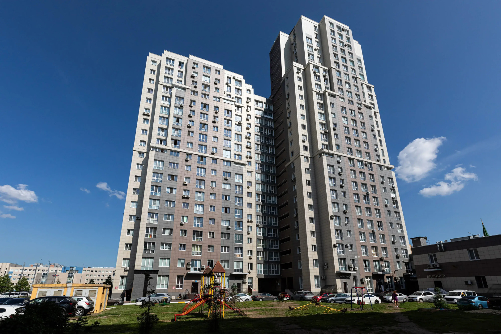 Квартира Уютная с видом возле Аквапарка и центра Казани от сети Rushouse (РусХаус)