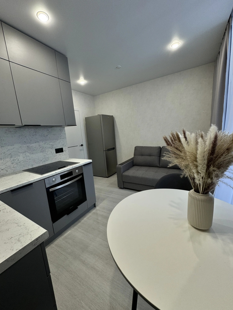 Апартаменты Двухкомнатные на Строителей 60/4