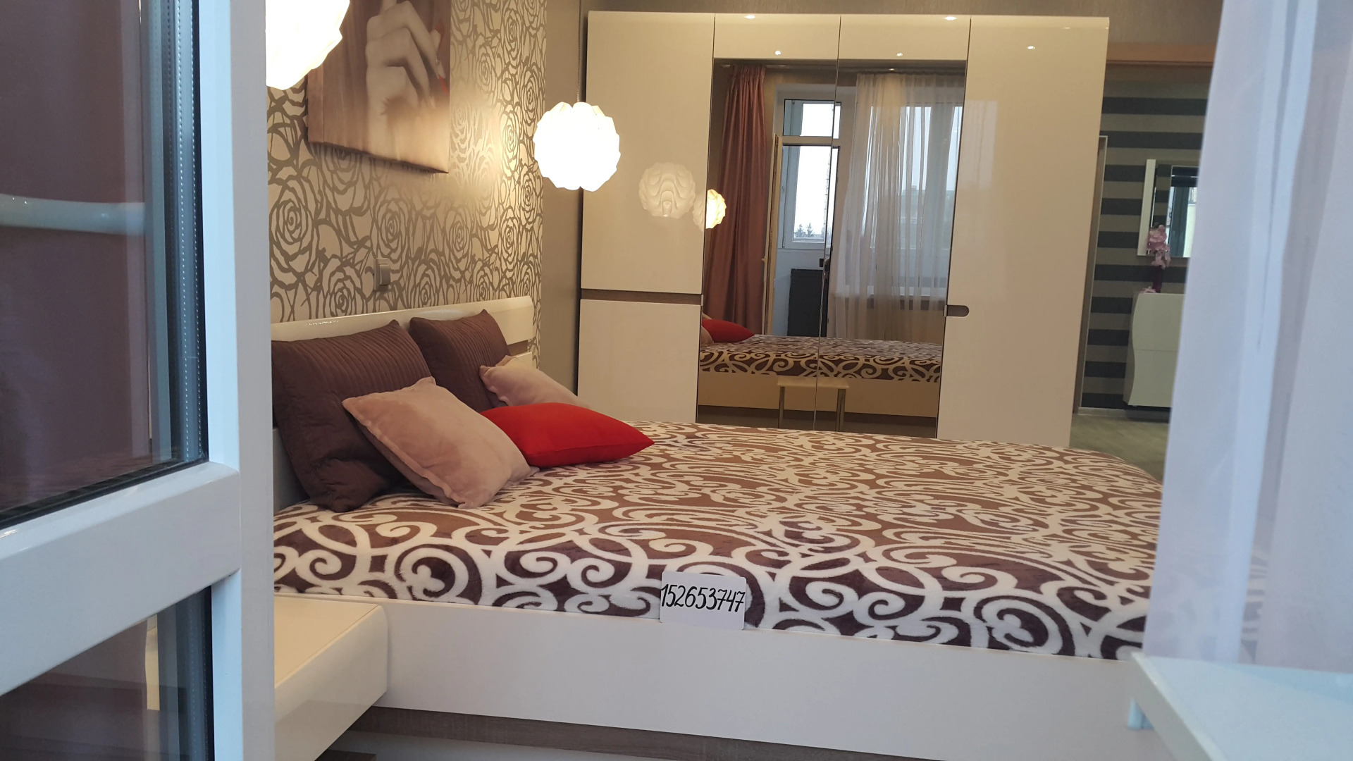 Апартаменты новые двухкомнатные  в центральном районе