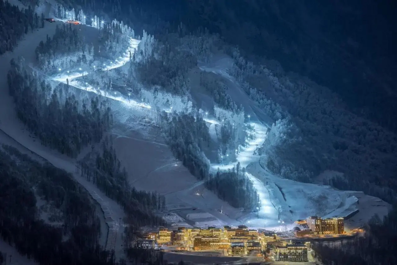 Комплекс апартаментов Красная Поляна 960