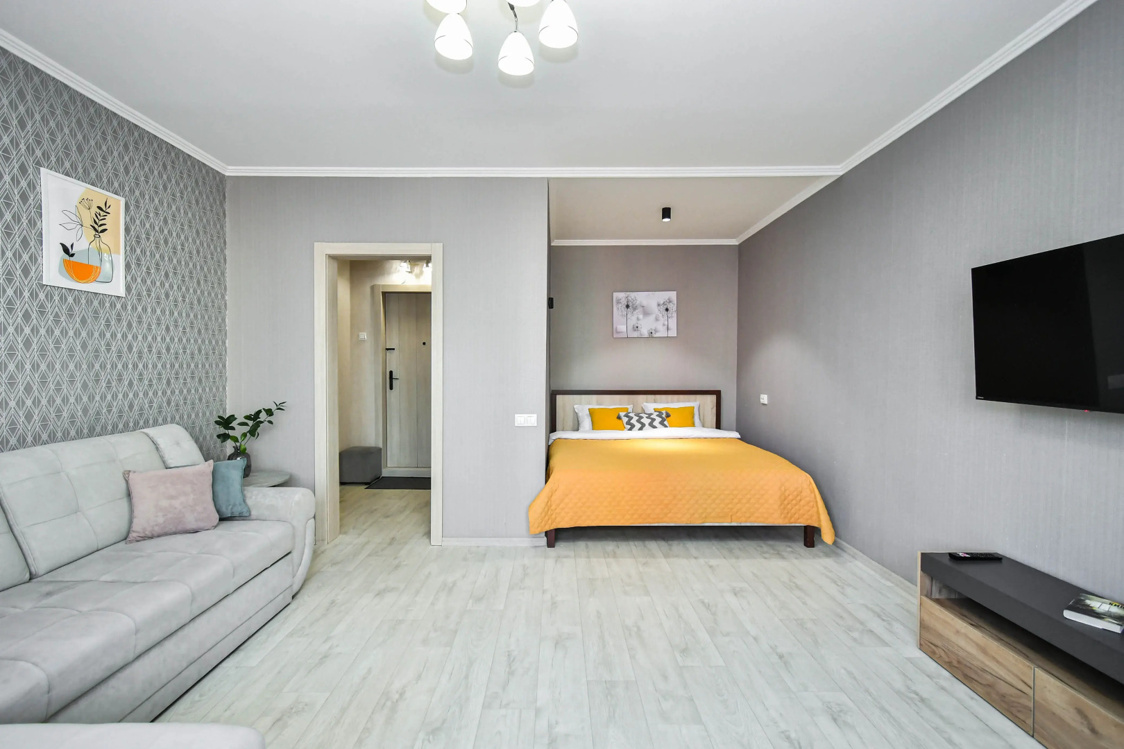 Квартира 1 комнатные возле ТРЦ Планета