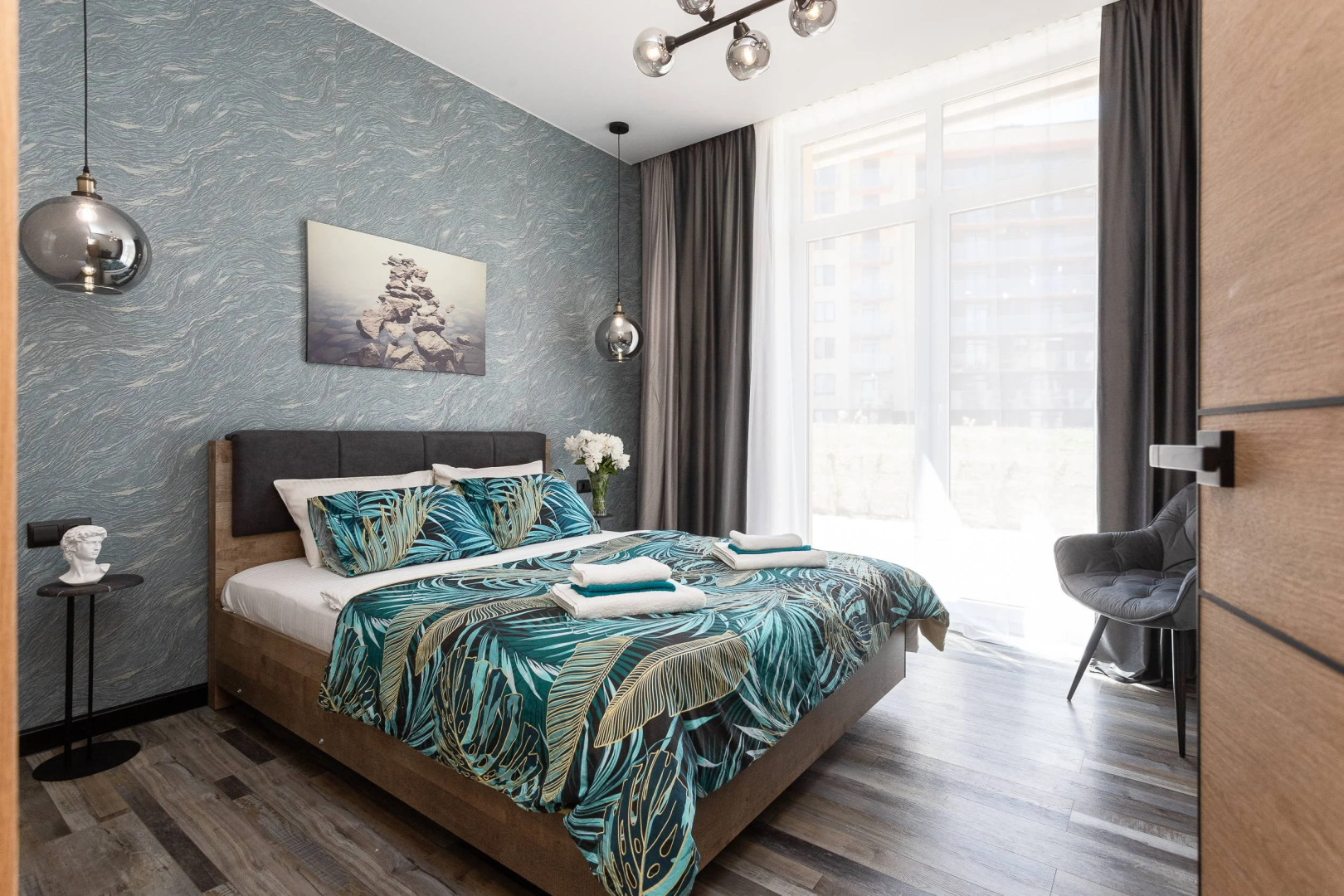 Апартаменты Стильные апартаменты у моря