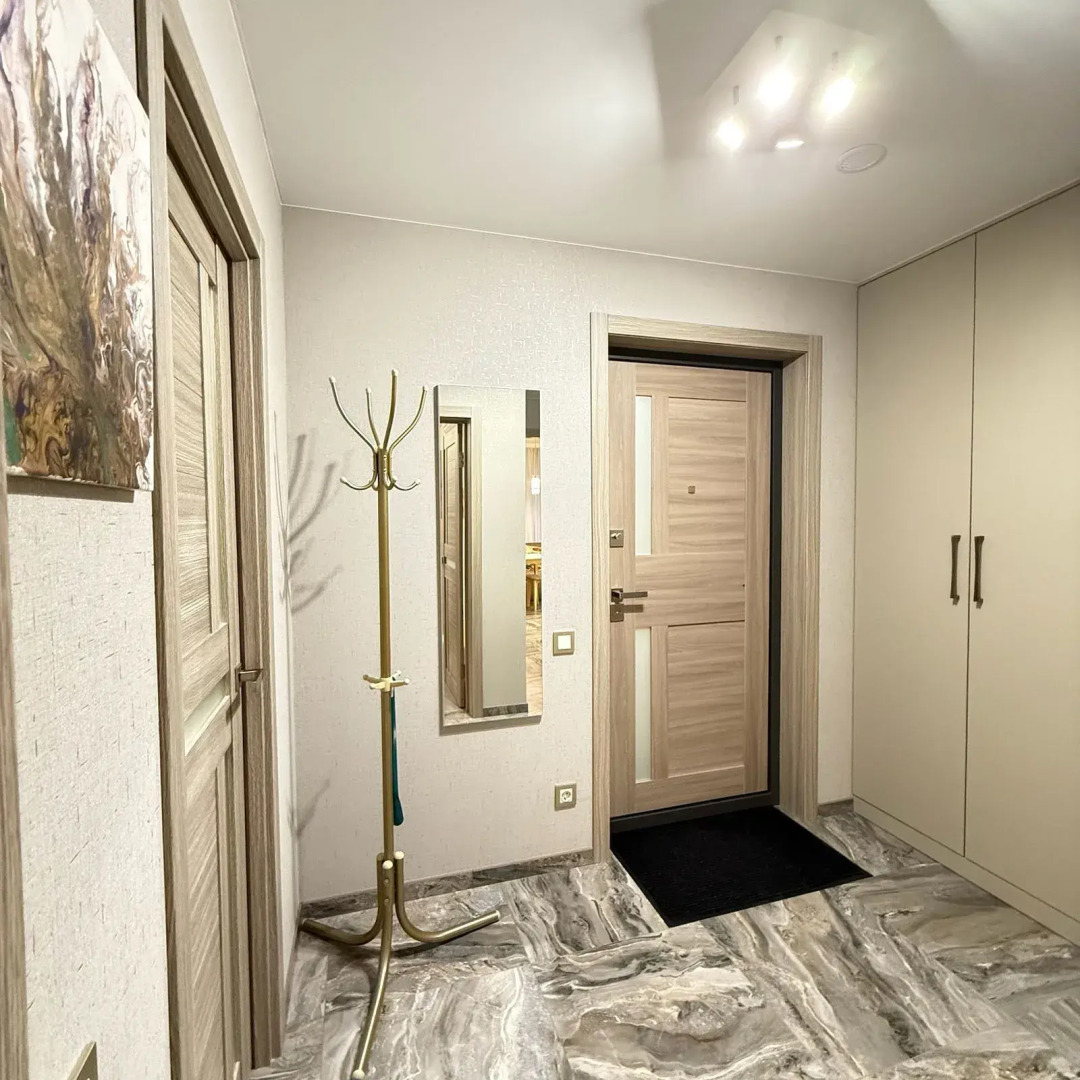 Квартира Луначарского 216