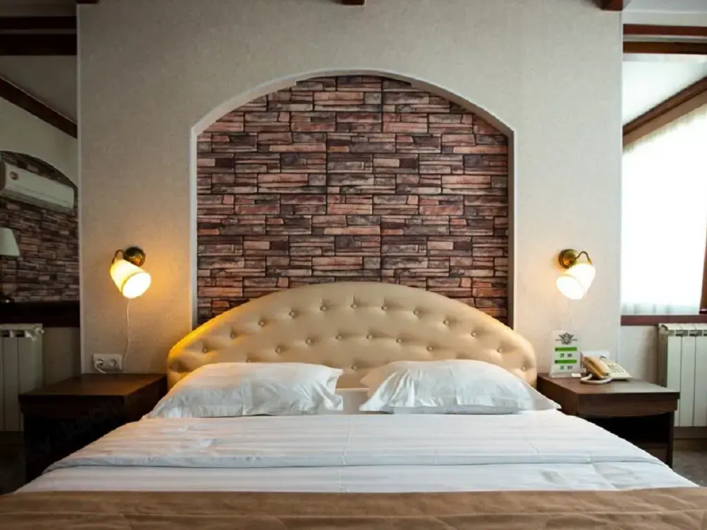 Отель Золотой Дракон