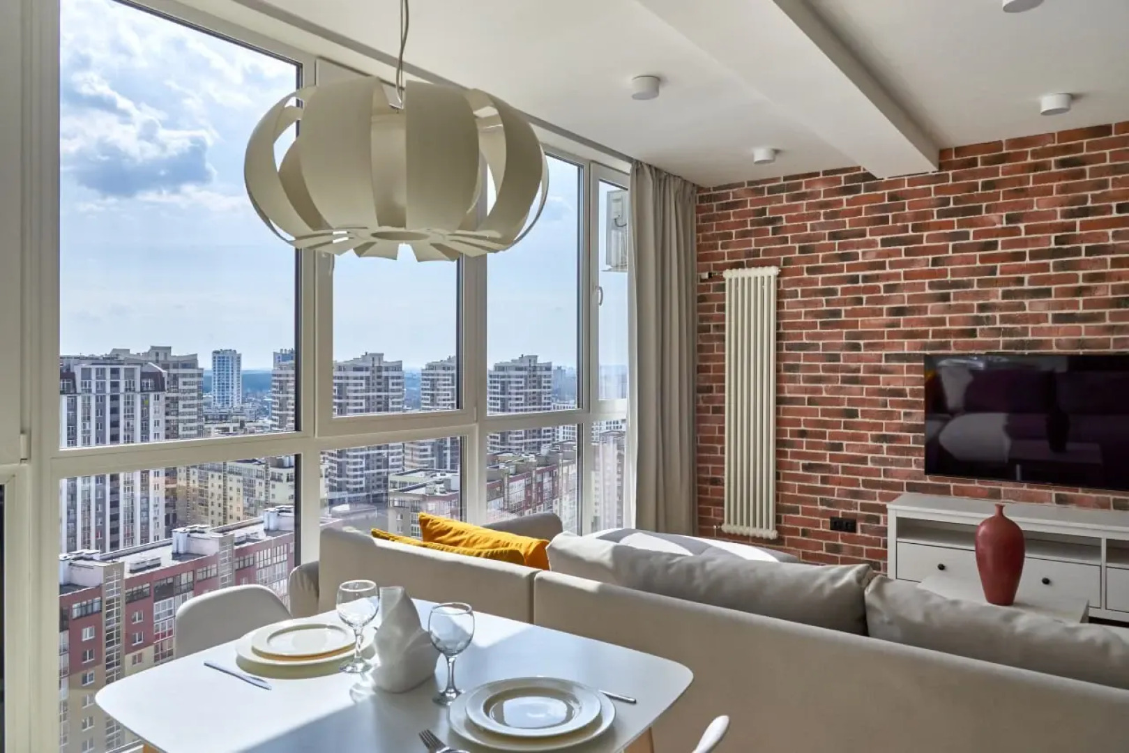 Апартаменты Румер в современном жилом комплексе у ТЦ Дана Молл