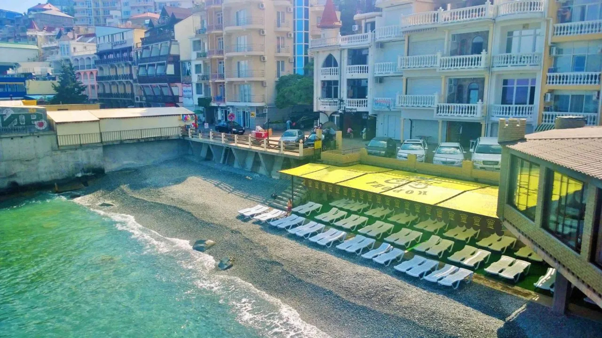 Курортный отель Корона