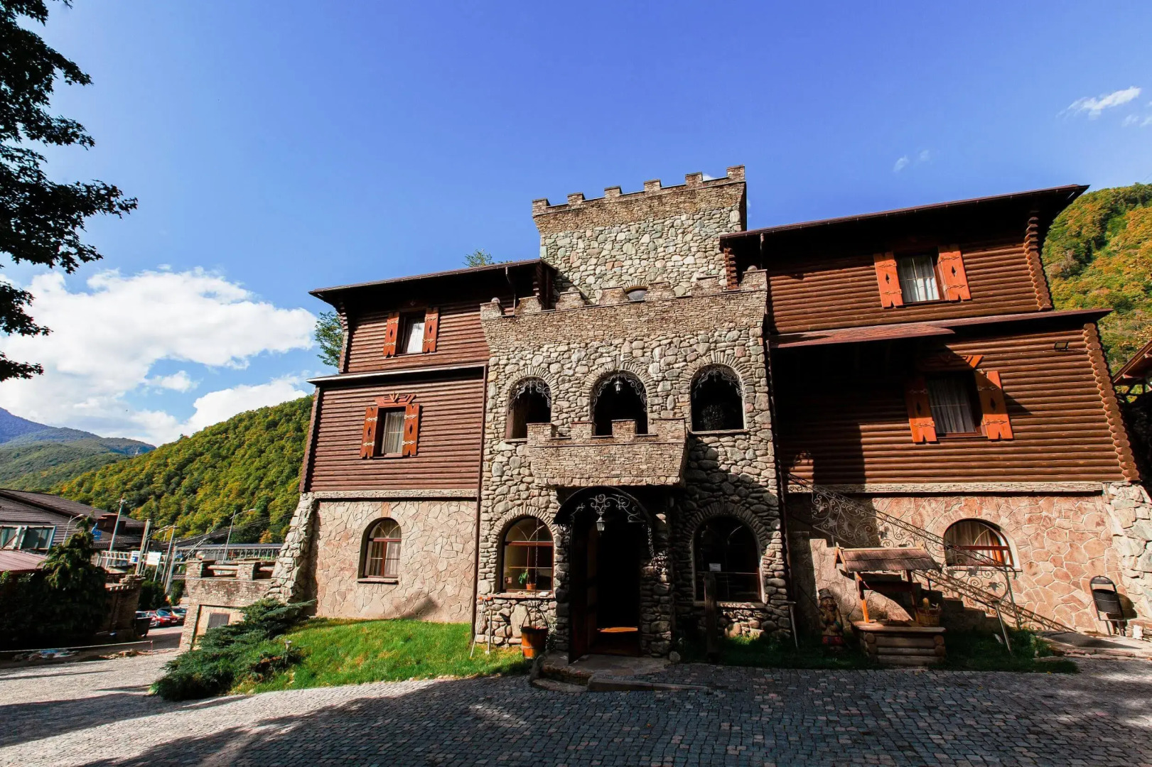 Отель Форт Эврика