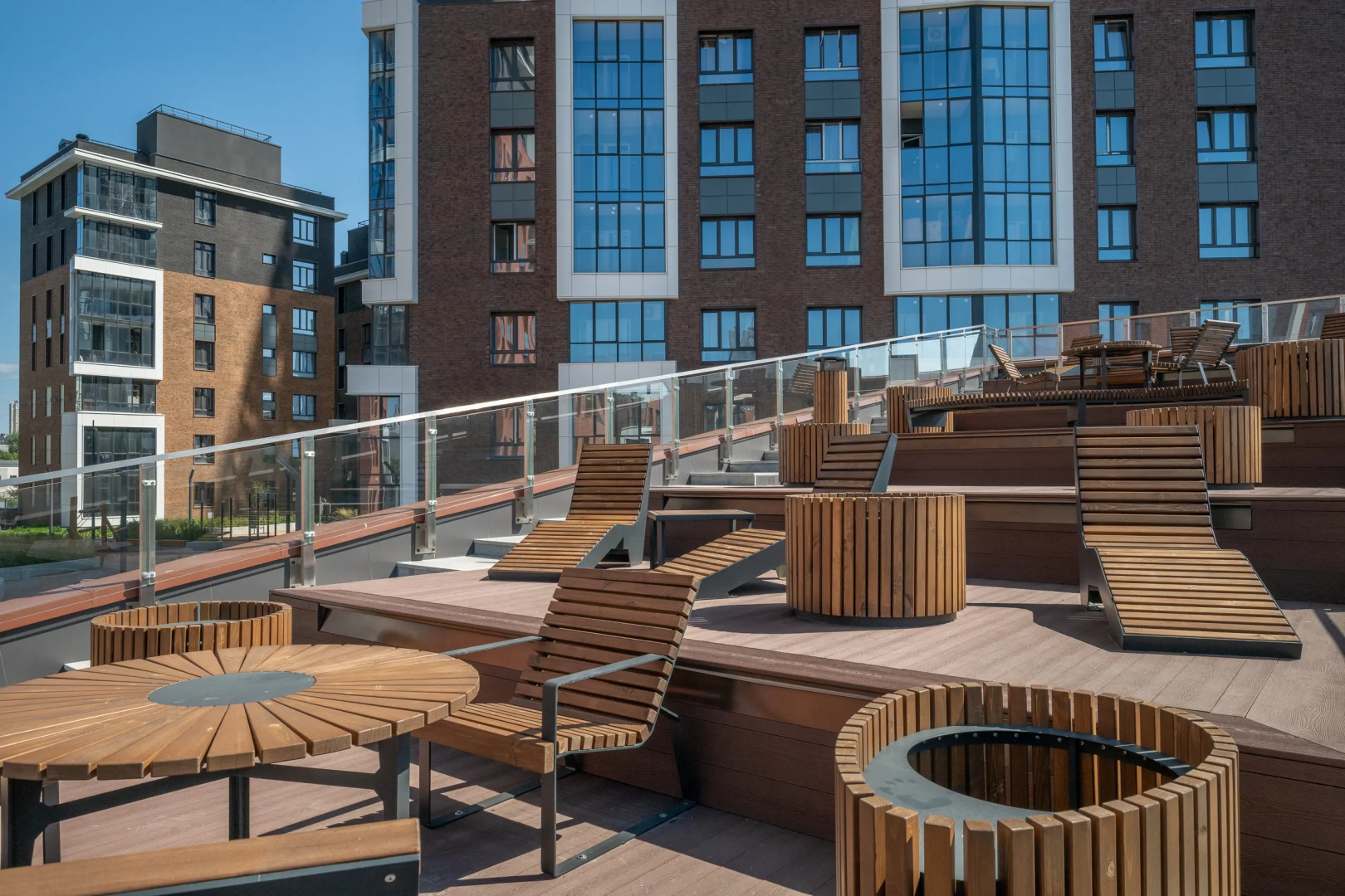 Апартаменты с креслом-коконом на балконе Stepanenkov на Свердлова 32б