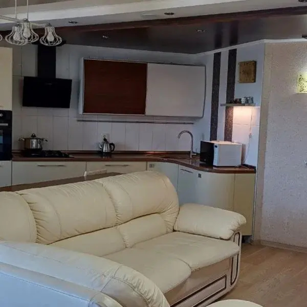 Апартаменты  Rich House на улице Новосёлов 8