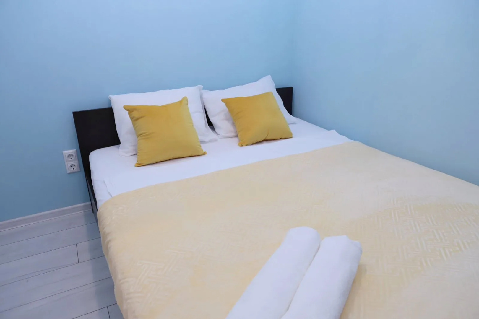 Апартаменты евро-двухкомнатные мкр Пронина к 5