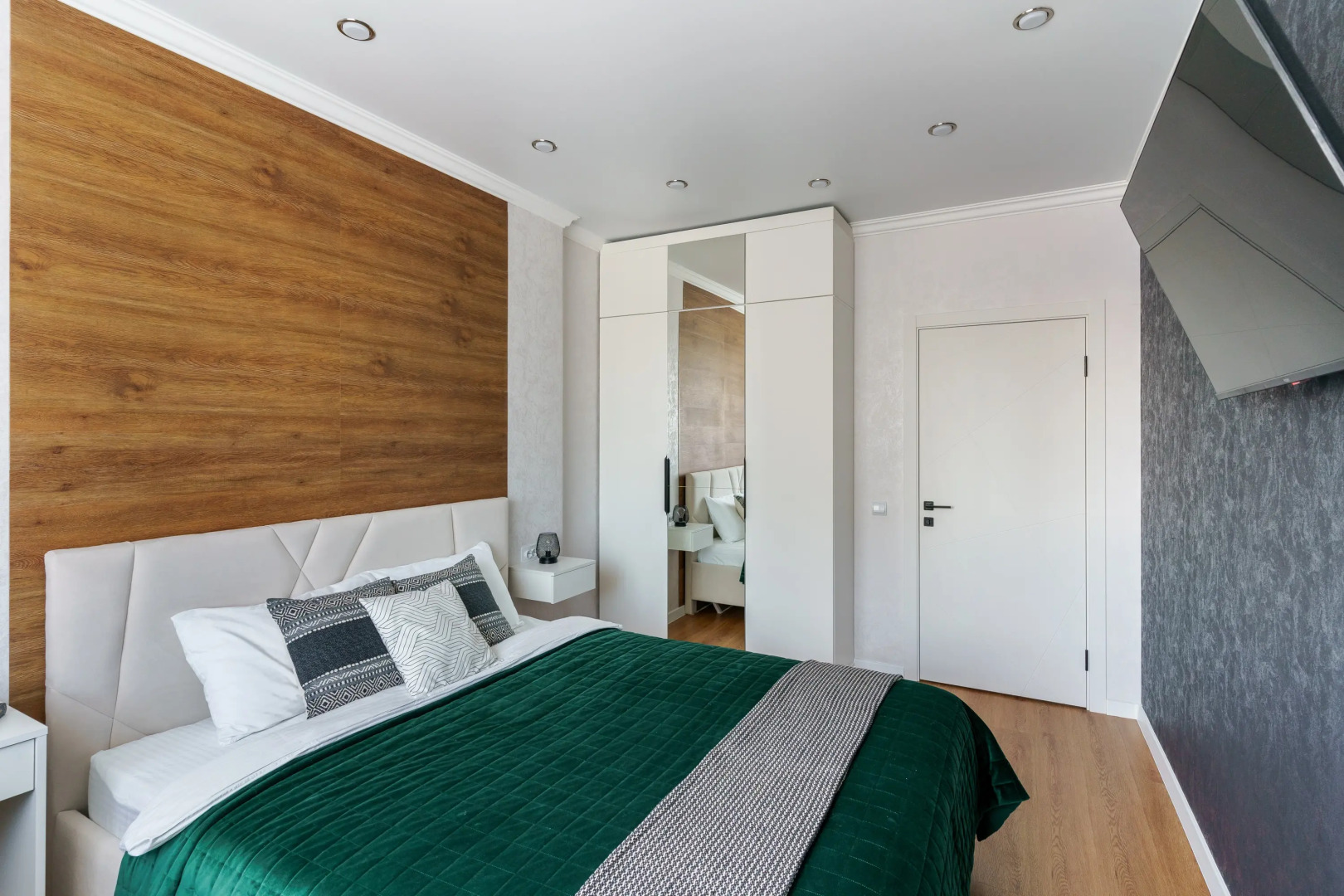 Квартира Люкс на Мельникайте