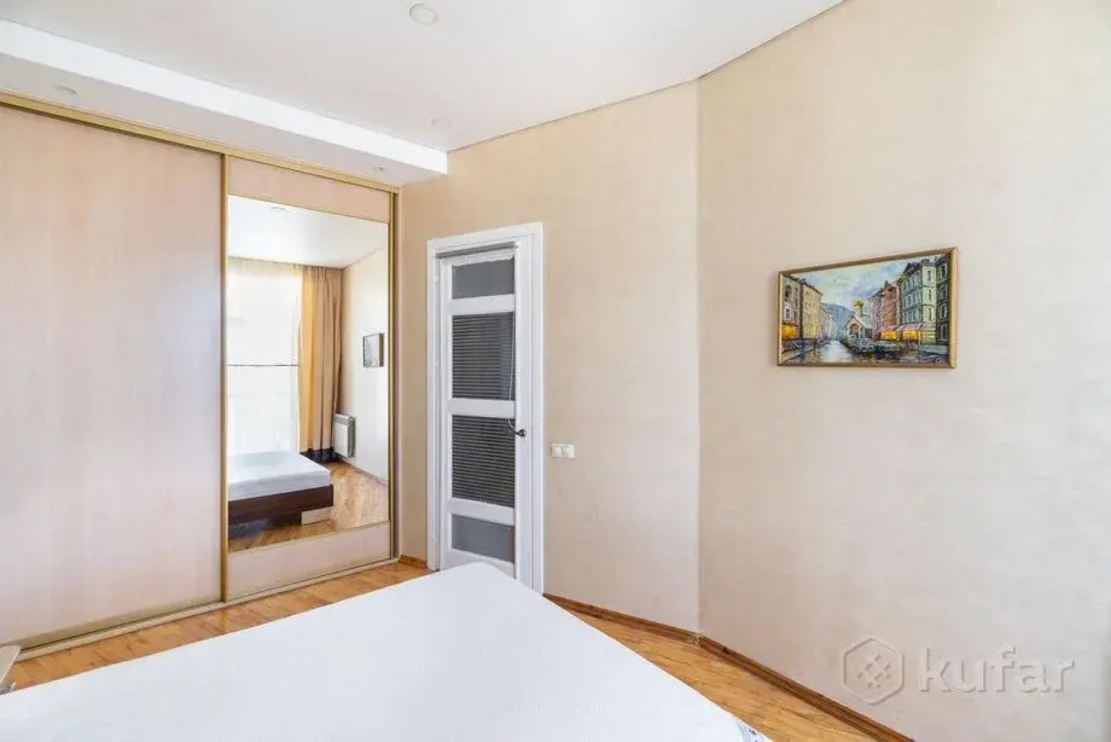 Апартаменты Большая шикарная двушка в самом центре Минска (ГУМ)