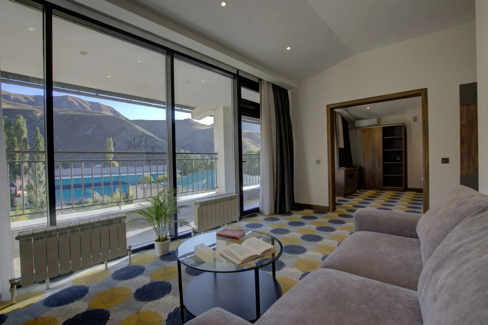 Отель Grand Khan Tengri