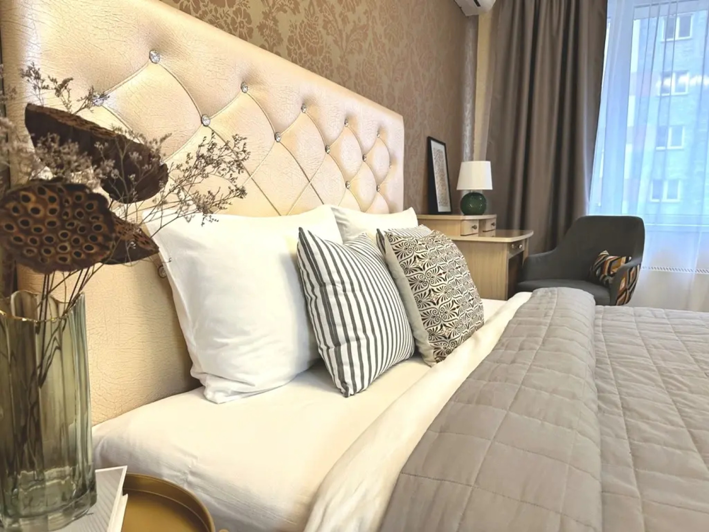 Квартира на улице Невзоровых 64к1