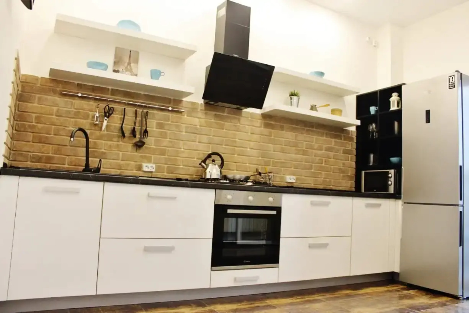 Апартаменты на площади Победы