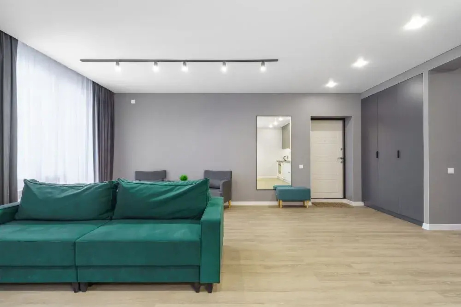 Апартаменты GOOD NIGHT на Левитана 5