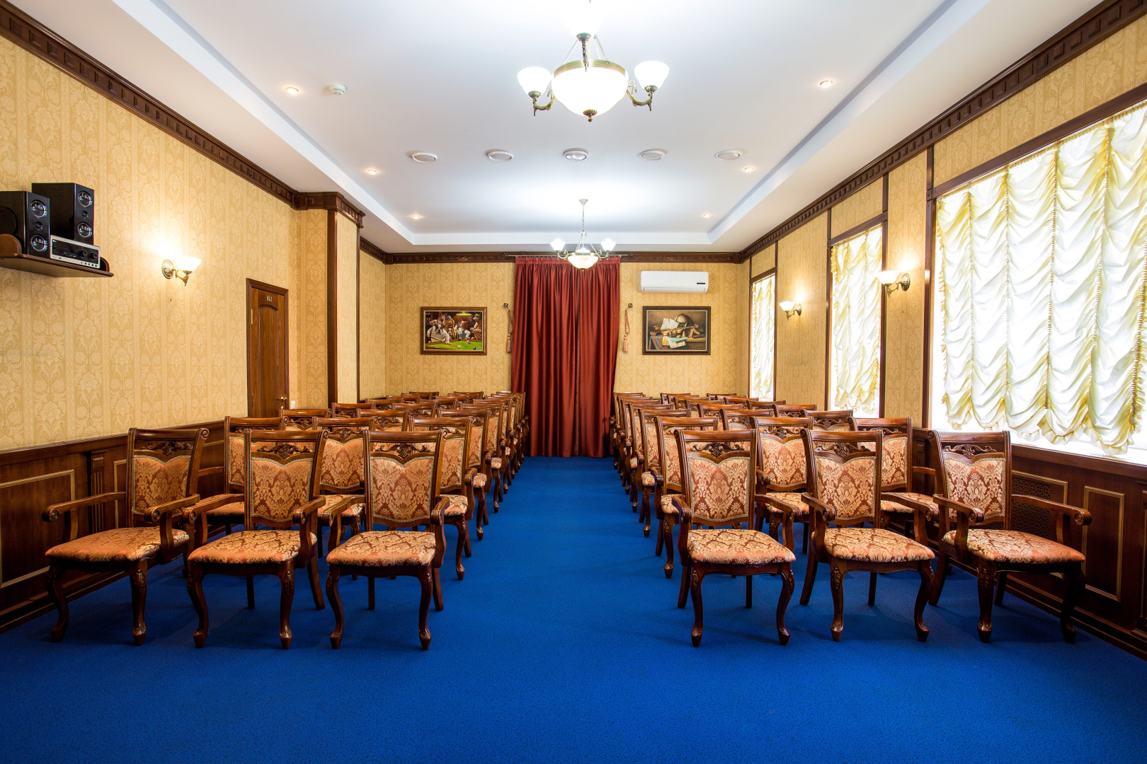 Отель Марафон