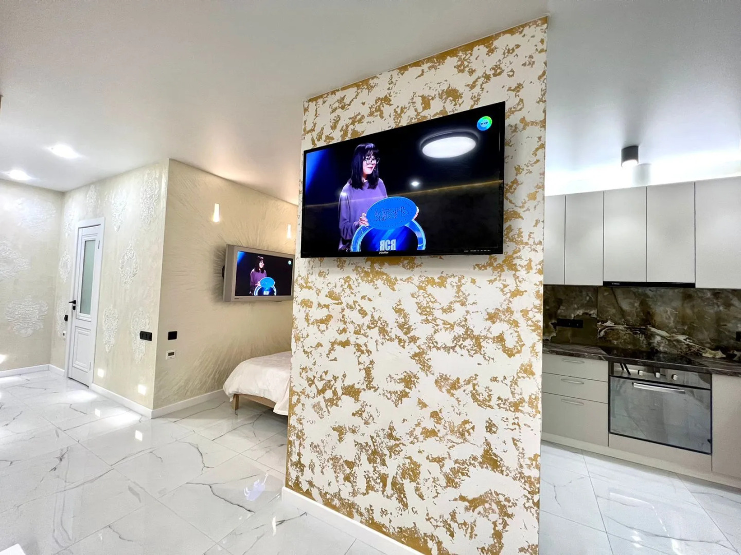 Апартаменты ИннХоум Sky Studio 19 этаж