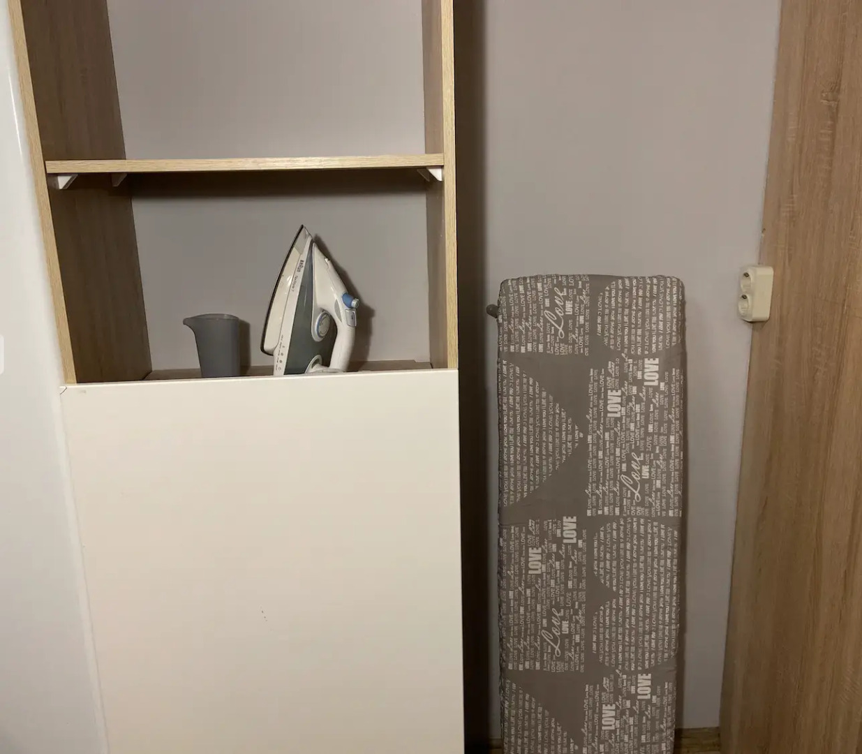 Апартаменты Акварели двухкомнатные рядом с ТЦ Июнь