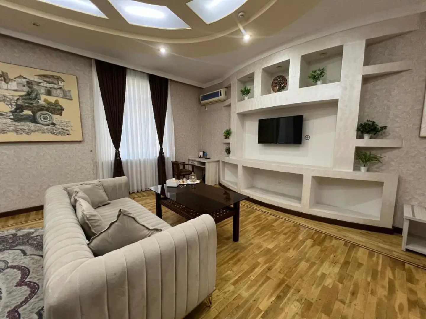 Отель Art Elite