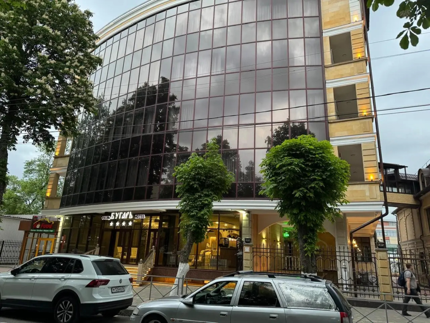 Отель Бугарь