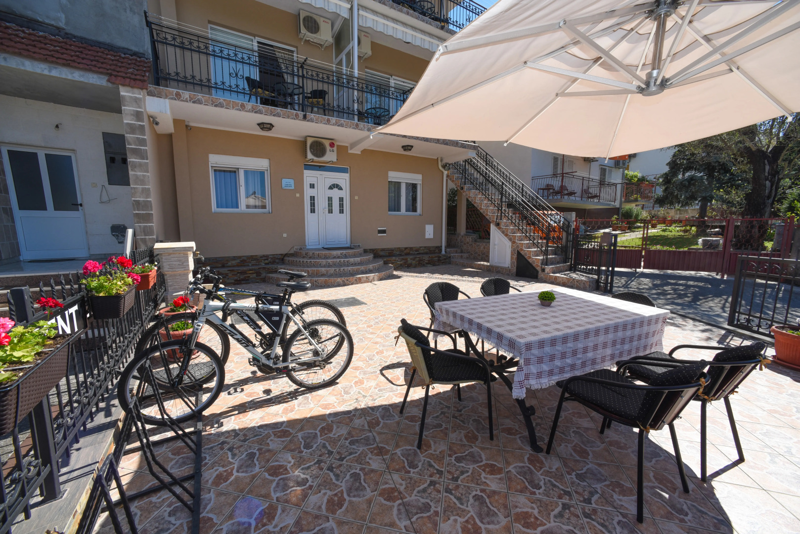 Апарт-Отель D&D Apartments Tivat