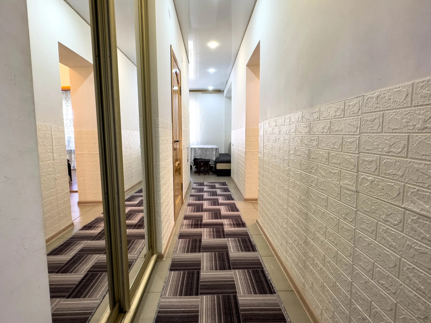 Апартаменты в Домбаи