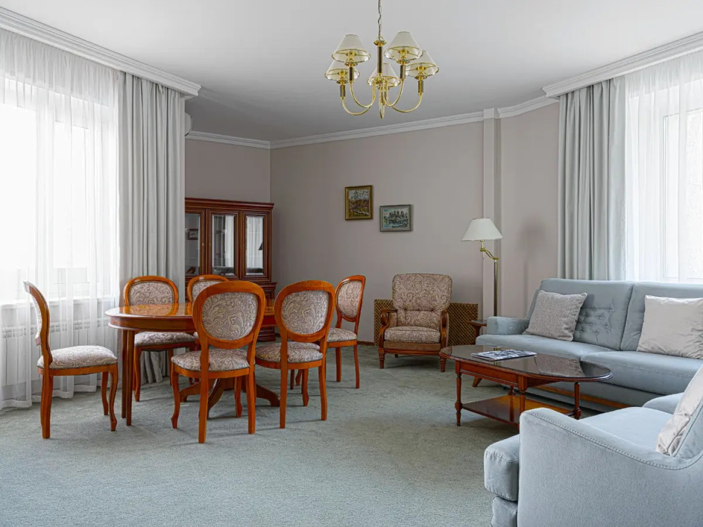 Гостиница Октябрьская