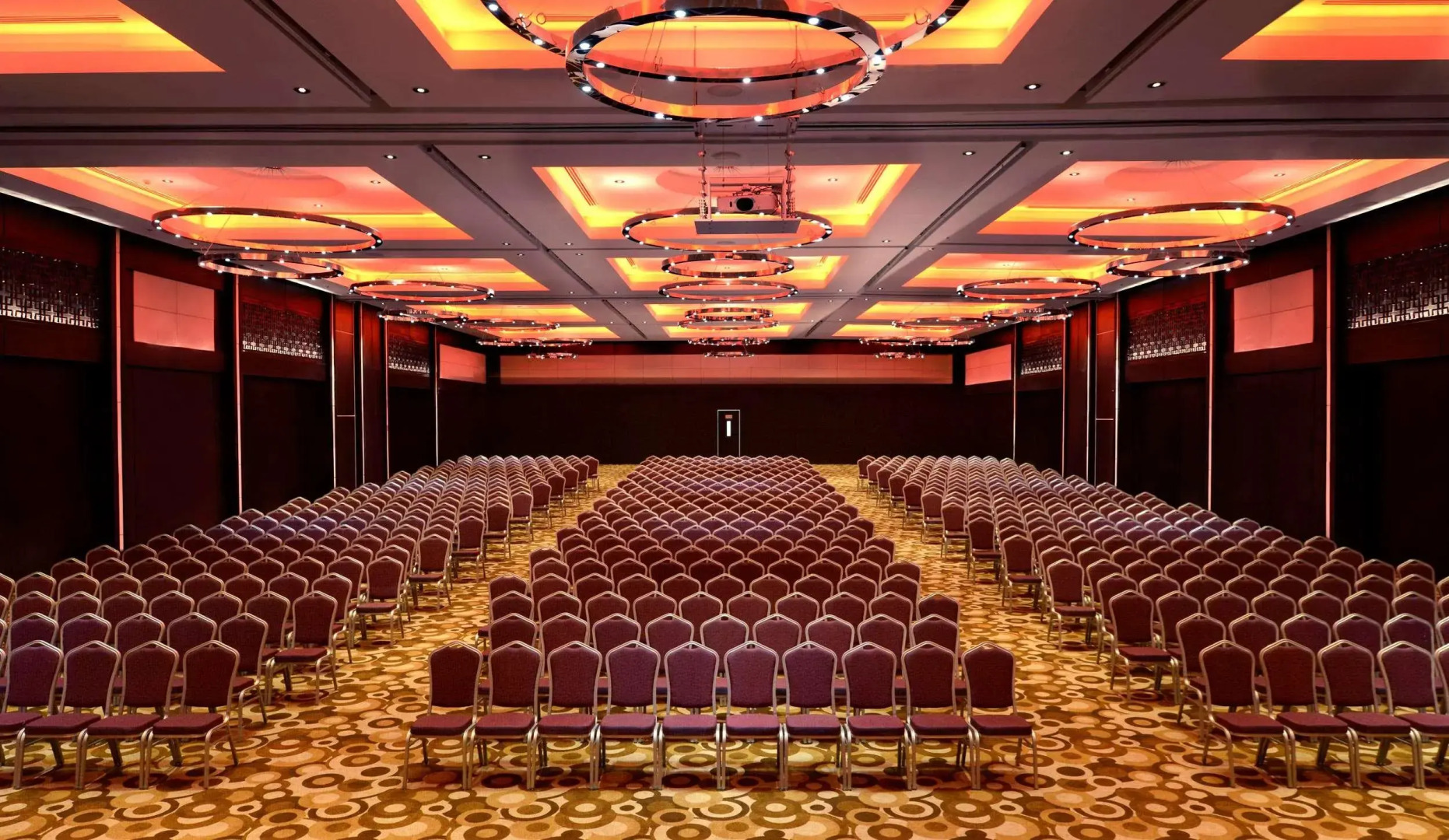 Отель Radisson Blu Chattogram Bay View