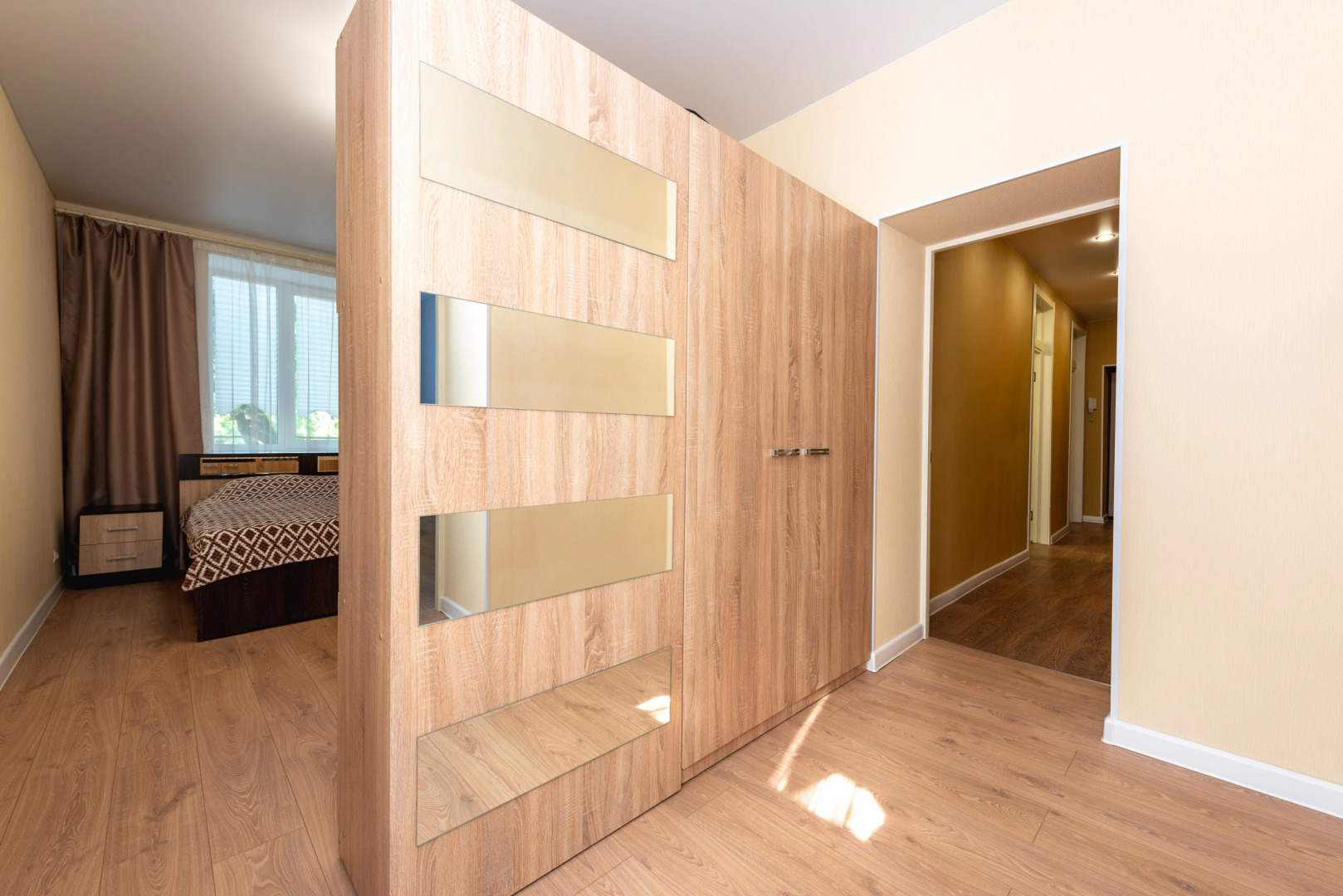 Апартаменты Яр-сутки на Октября 23