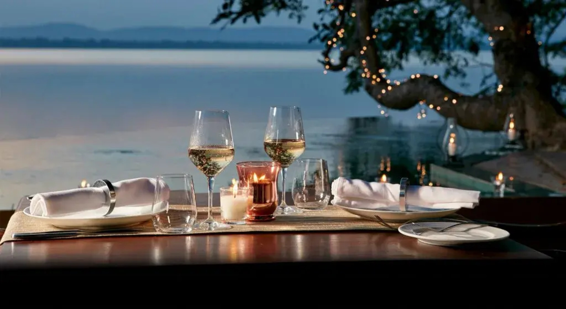 Отель EKHO Lake House - From Colonial Bungalow to Royal Retreat