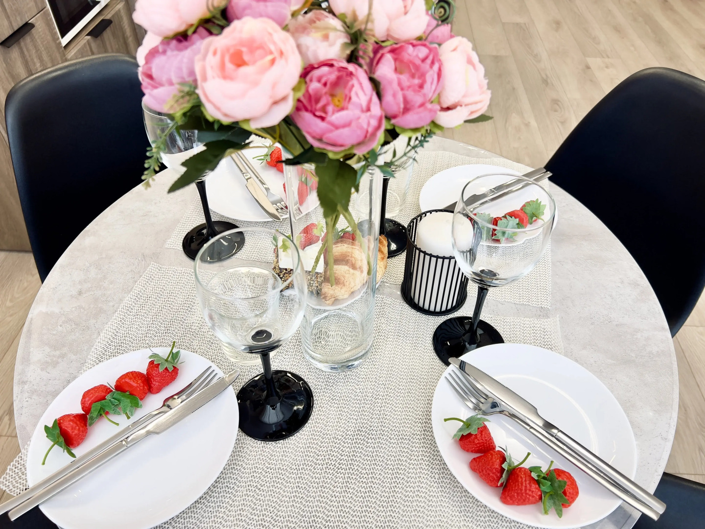 Апартаменты ВыДома в Центре Тюмени Рядом с Природой