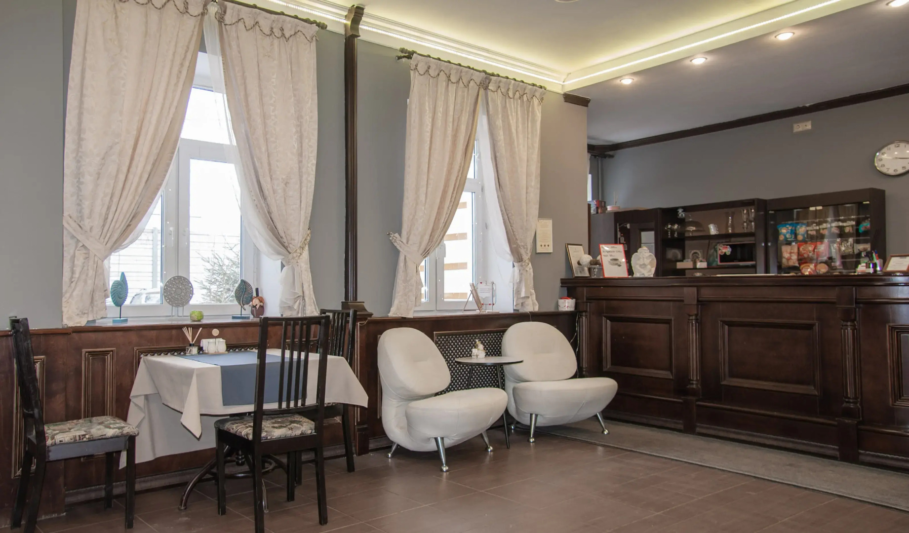 Отель Орандж Хаус ООО Орандж Хаус