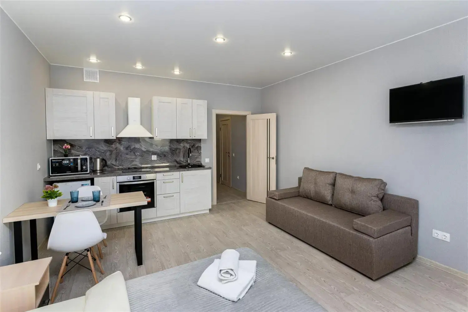 Апартаменты недалеко от аэропорта в новостройке