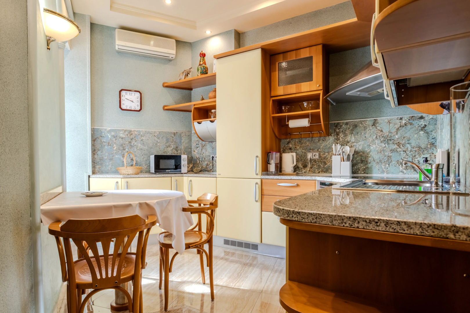 Апартаменты Роскошные с Видом на Кремль