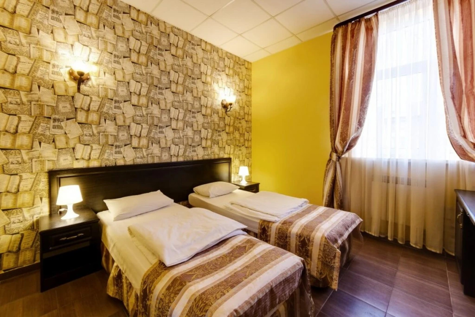 Отель Мартон Дона